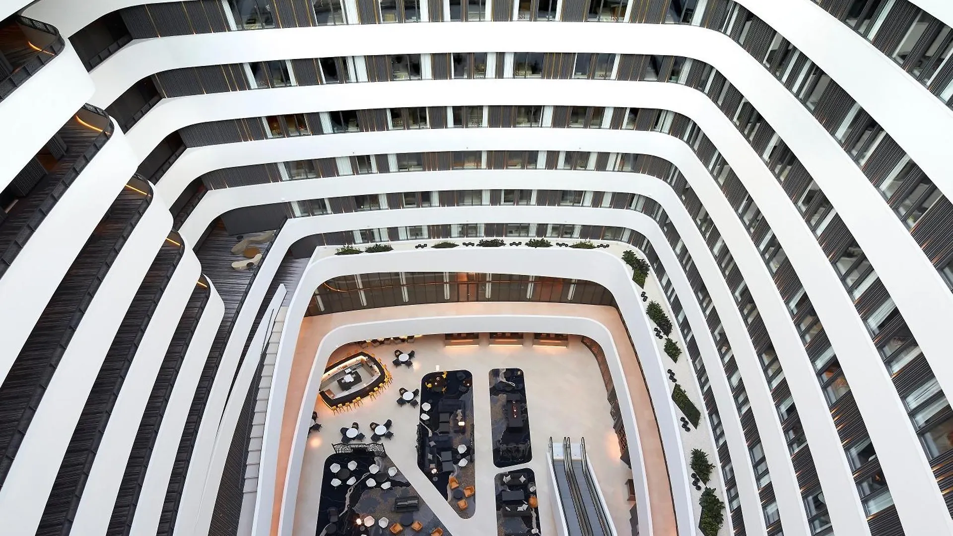 Hilton Amsterdam Airport Schiphol Hotel